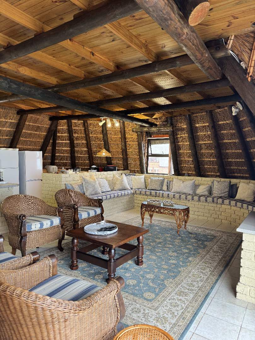 To Let 4 Bedroom Property for Rent in Stilbaai Western Cape